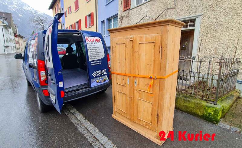 Kleinmöbel Transport Antiker Schrank von Glarus nach Zürich geliefert mit 24h Kurier